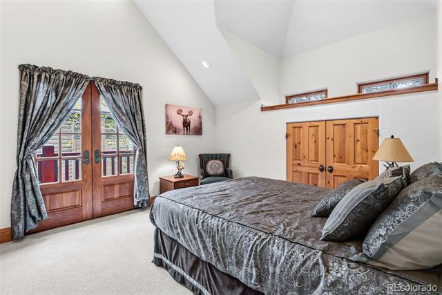 54 Boulder Circle
