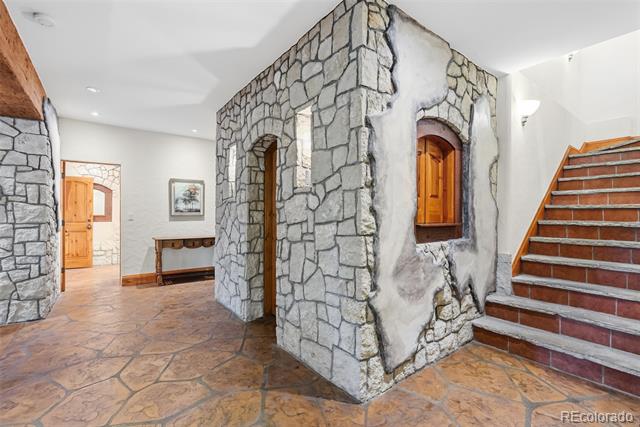 54 Boulder Circle