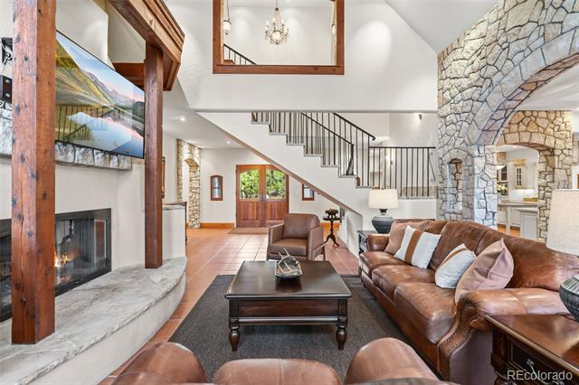 54 Boulder Circle