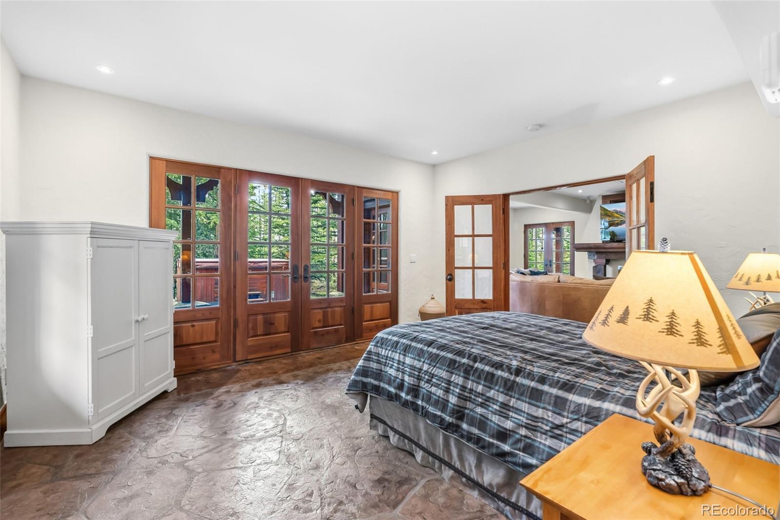 54 Boulder Circle