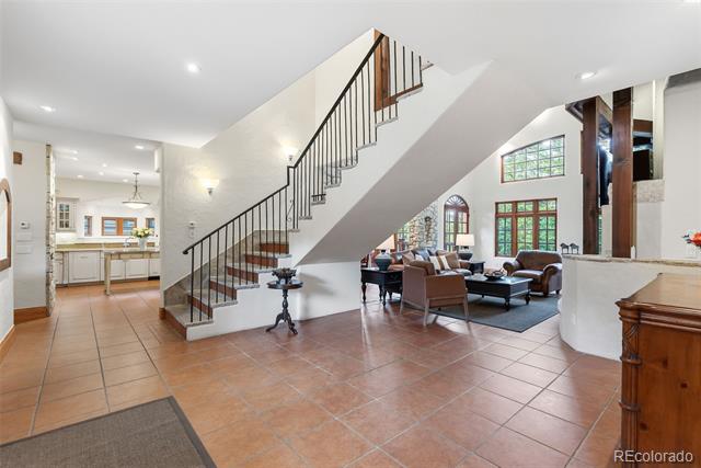 54 Boulder Circle