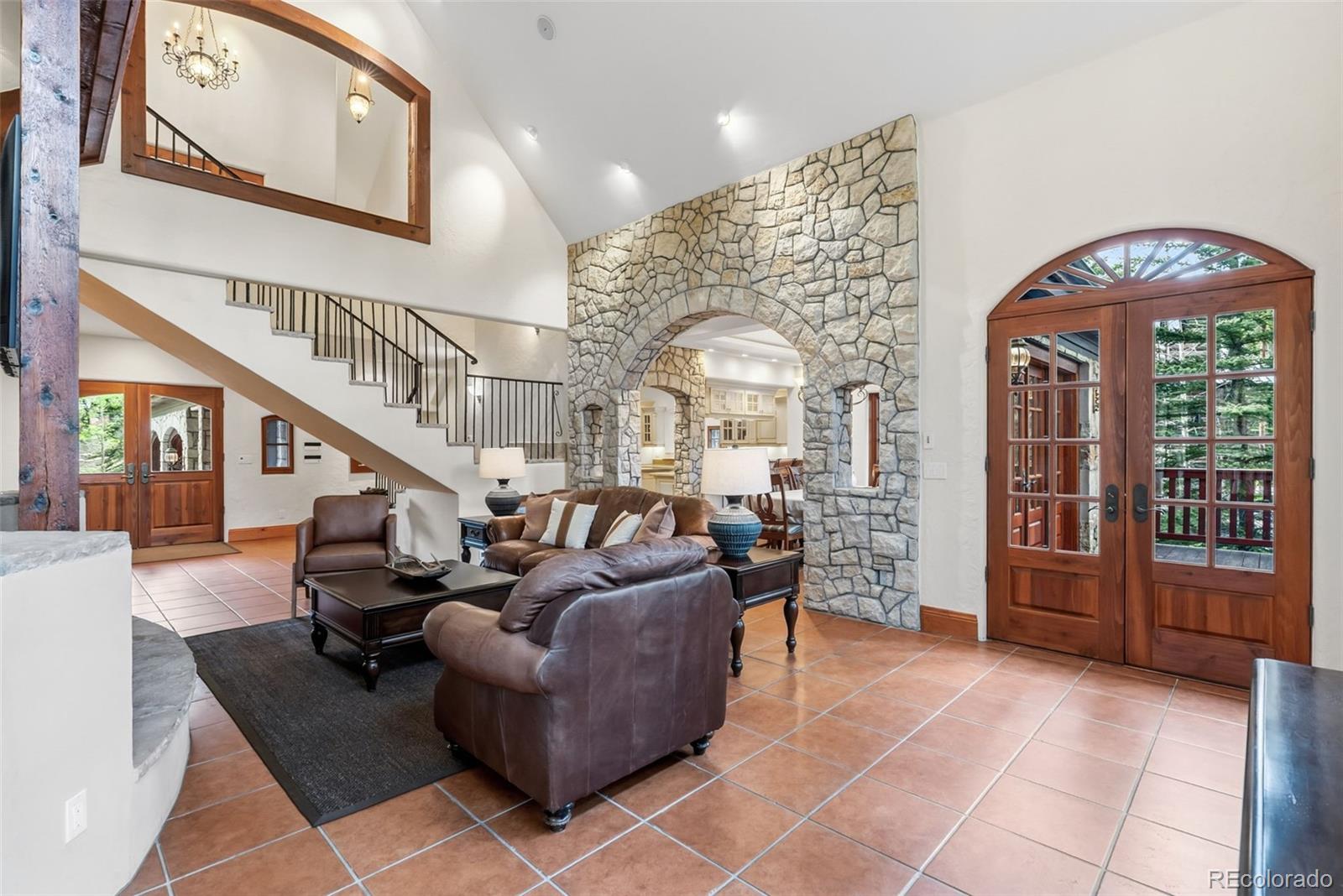 54 Boulder Circle