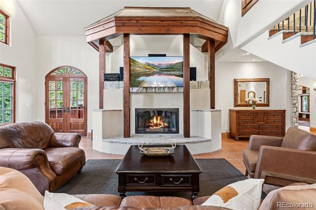 54 Boulder Circle