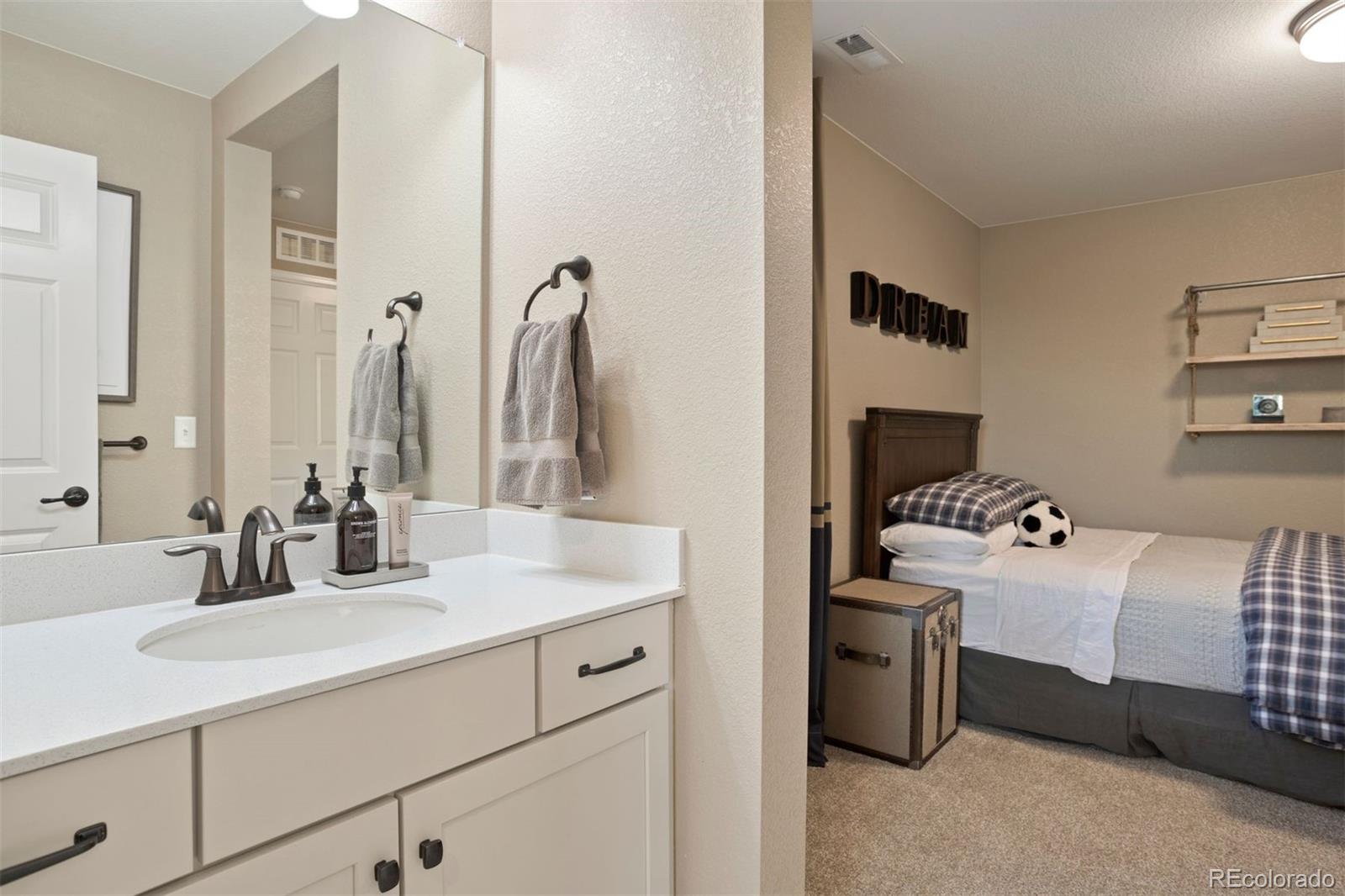 23796 E Rocky Top Avenue