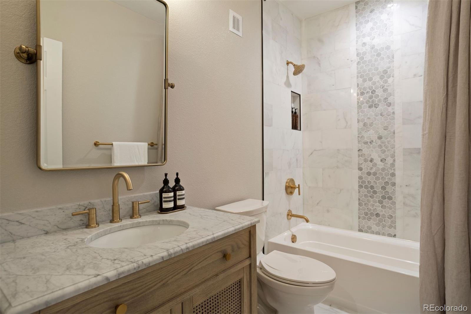 23796 E Rocky Top Avenue