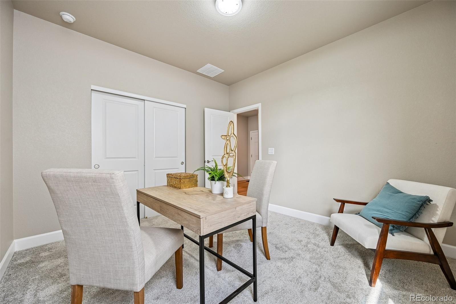18374 Grosbeak Place