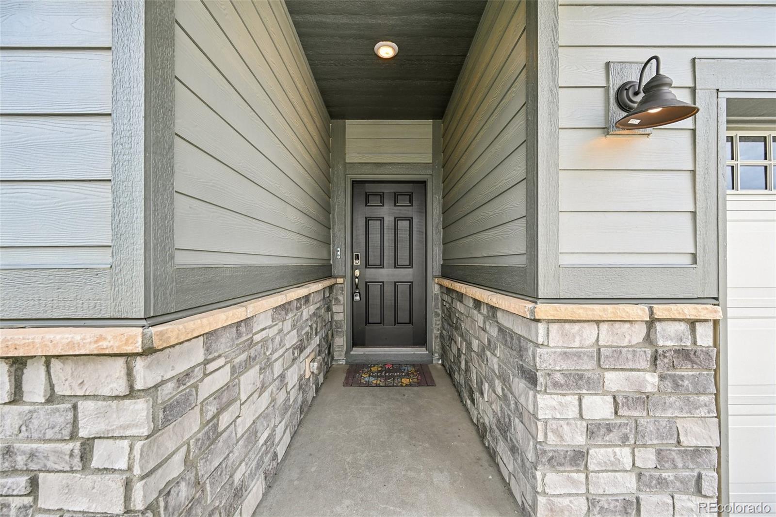 18374 Grosbeak Place