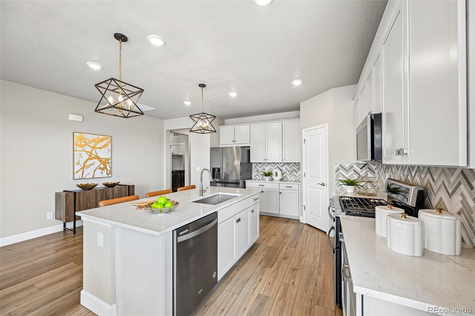 18374 Grosbeak Place