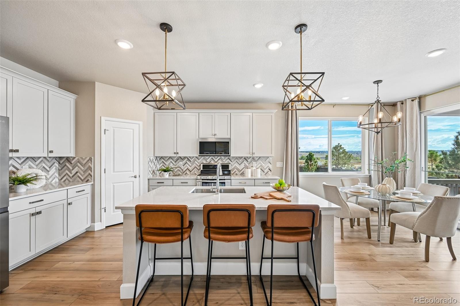 18374 Grosbeak Place