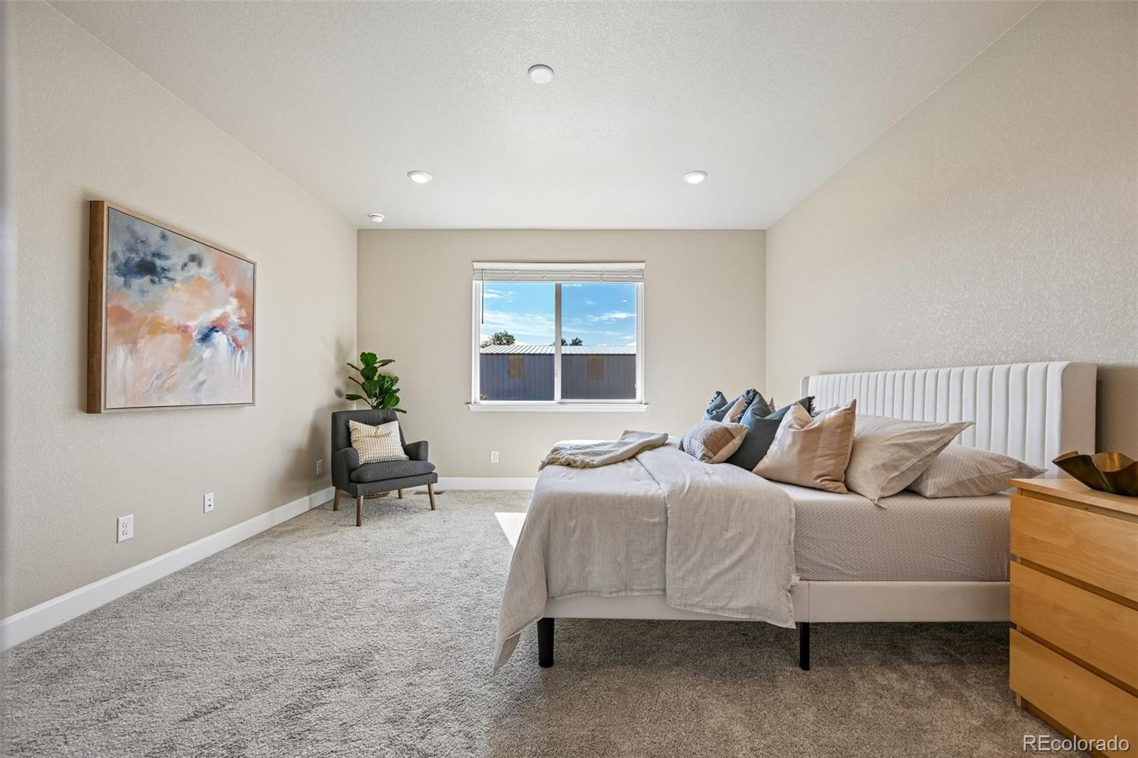 18374 Grosbeak Place