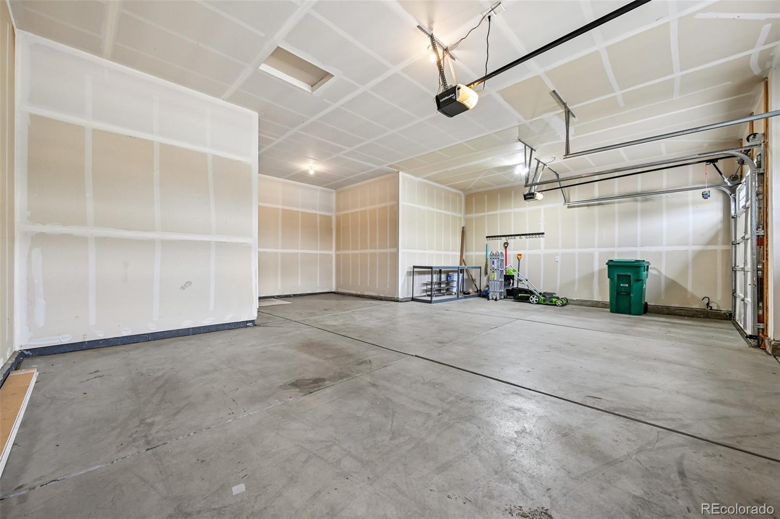 18374 Grosbeak Place