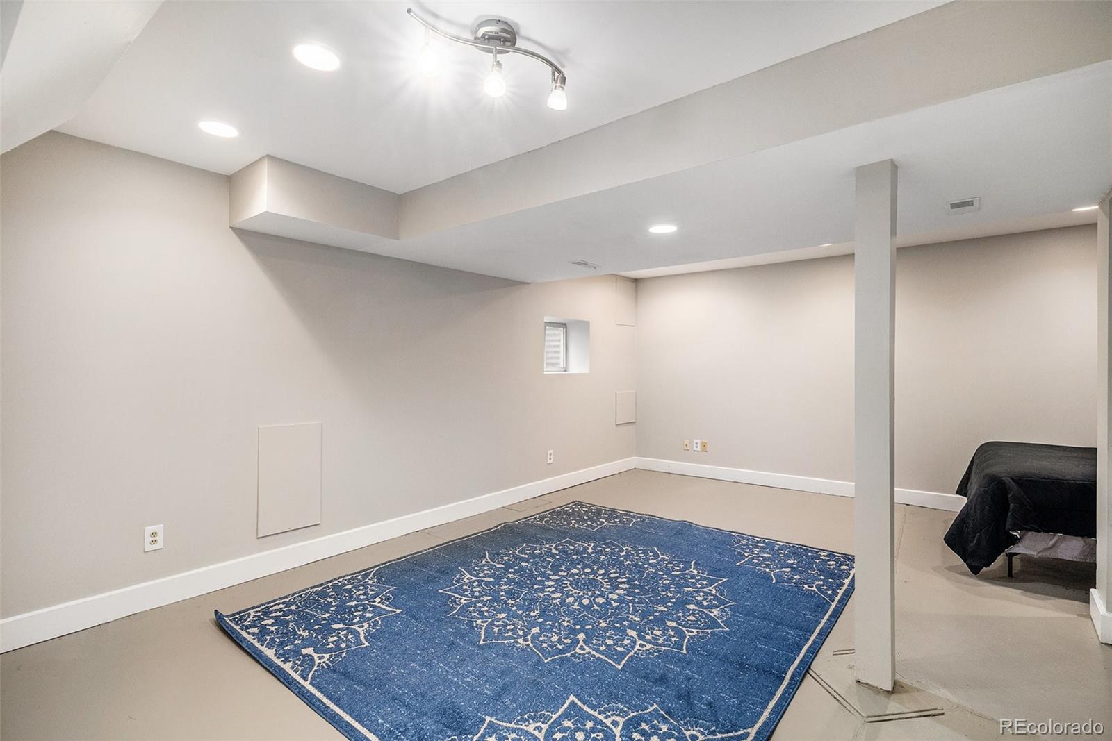 618 N Bentley Street