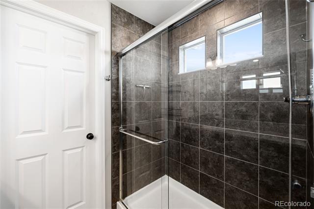 21925 E 44th Place