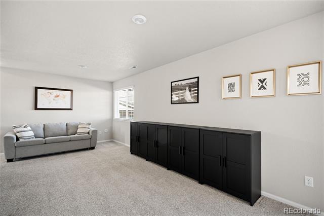 21925 E 44th Place