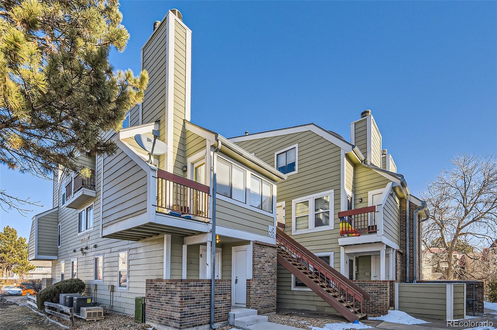 932 S Dearborn Unit: 8