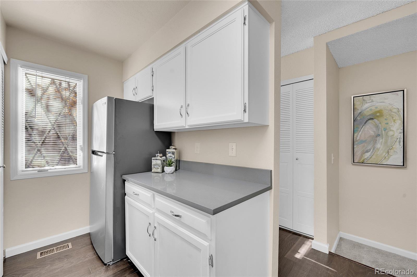 2545 E Nichols Circle