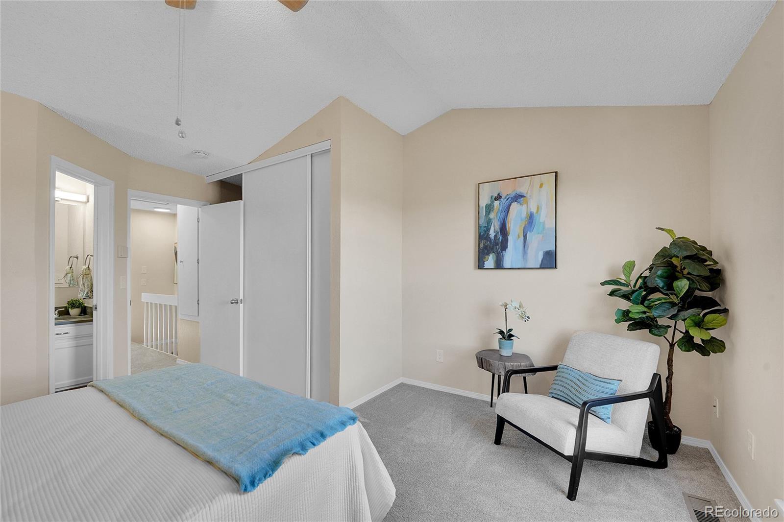 2545 E Nichols Circle