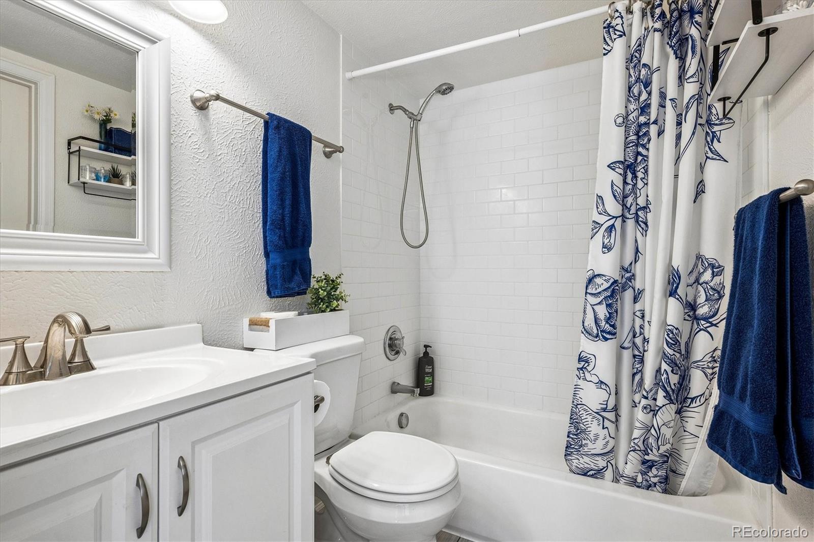 13884 E Lehigh Avenue Unit: F