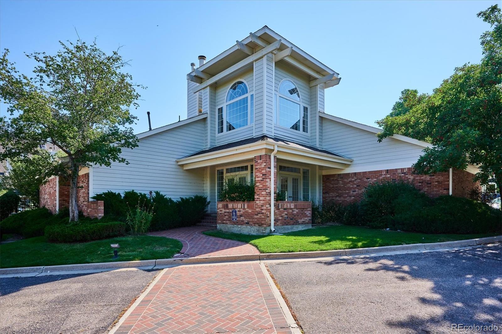 13884 E Lehigh Avenue Unit: F