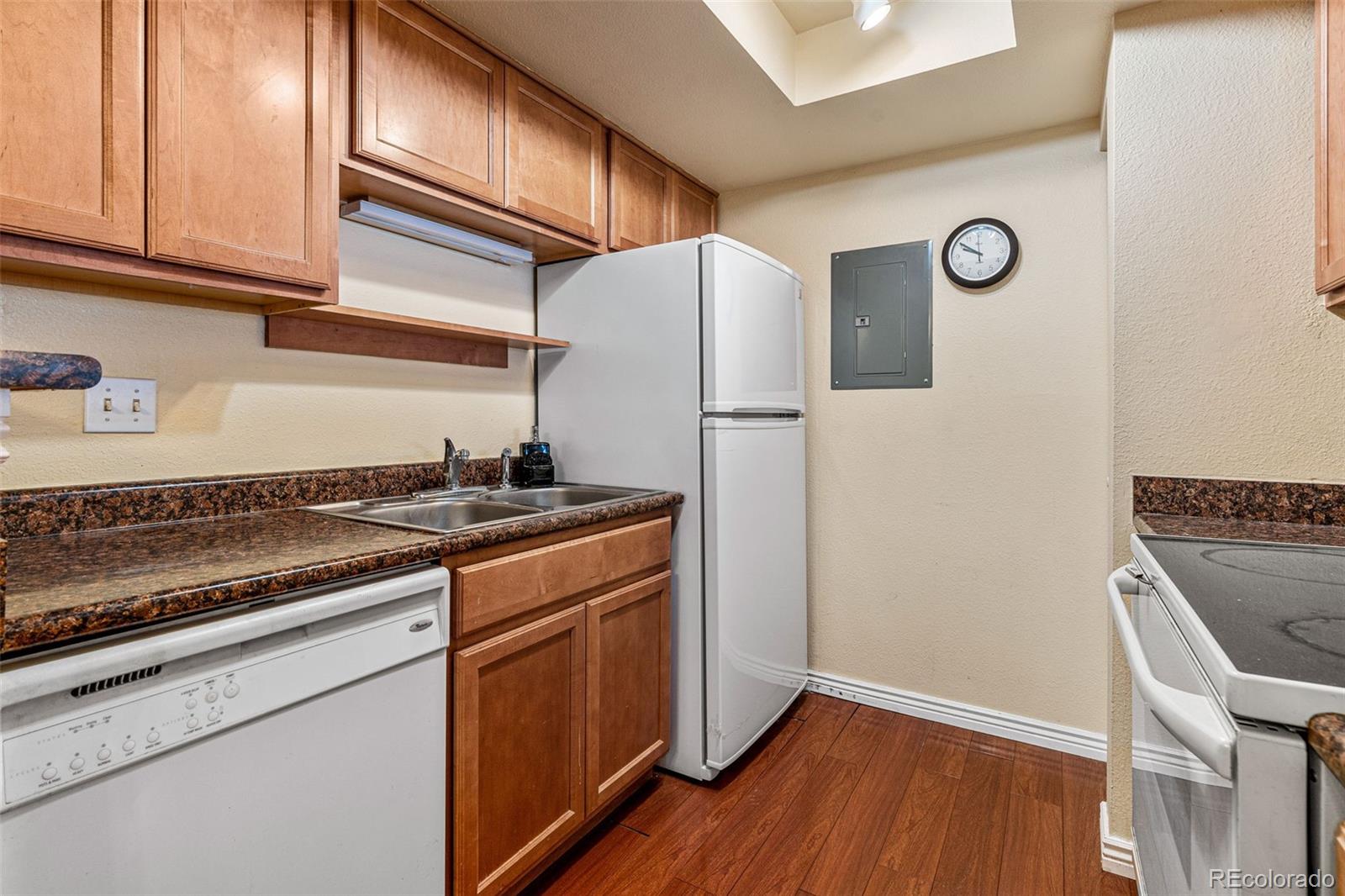 14403 E Jewell Avenue Unit: 102