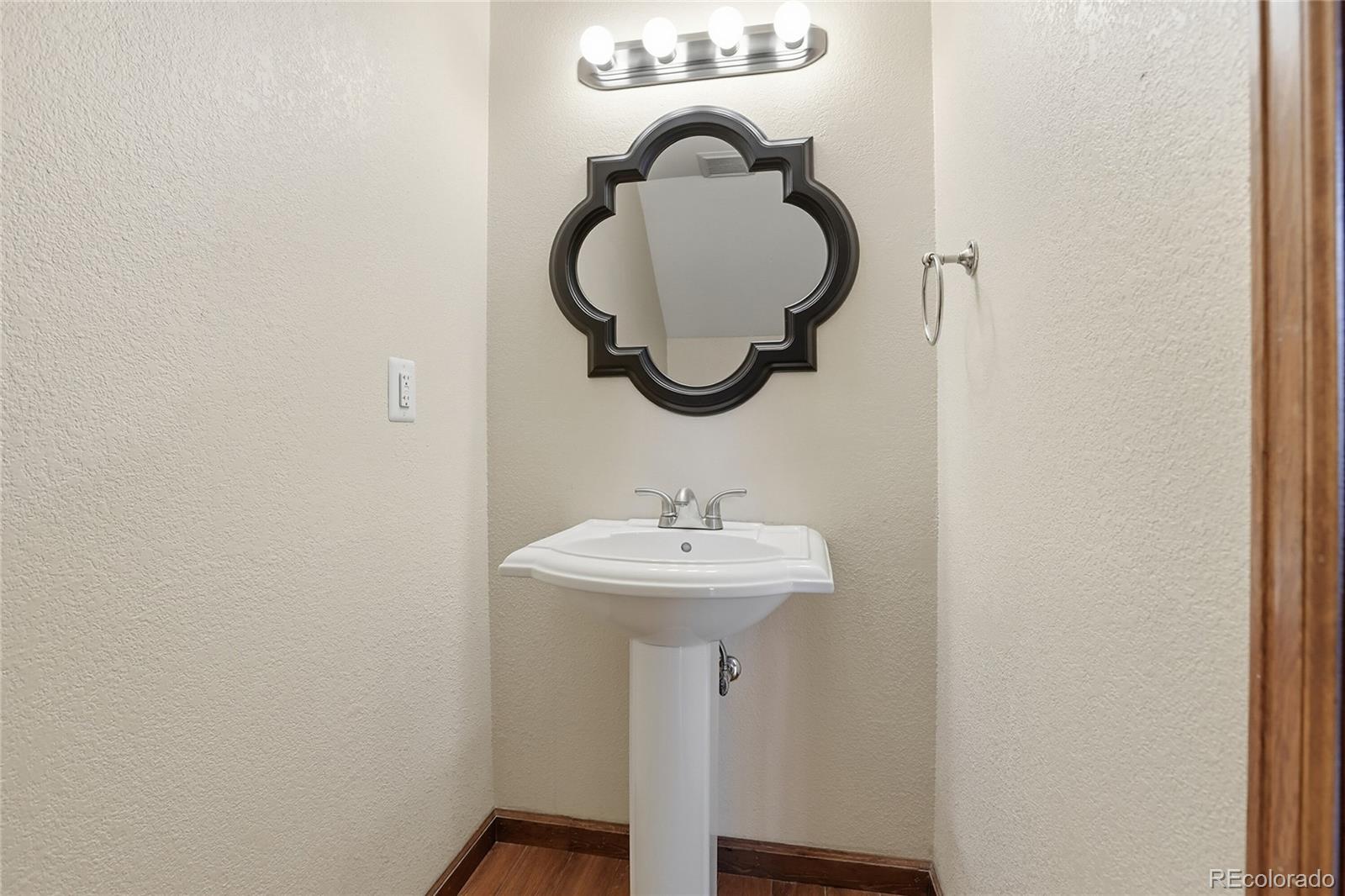 1722 S Richfield Way