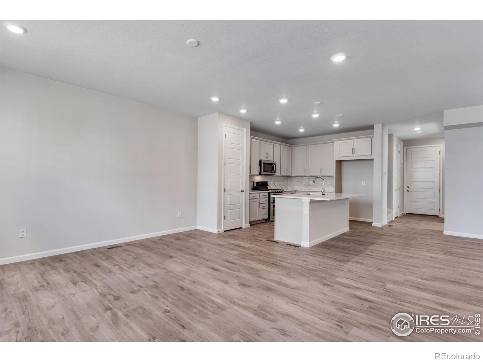 1427 Great Western Drive