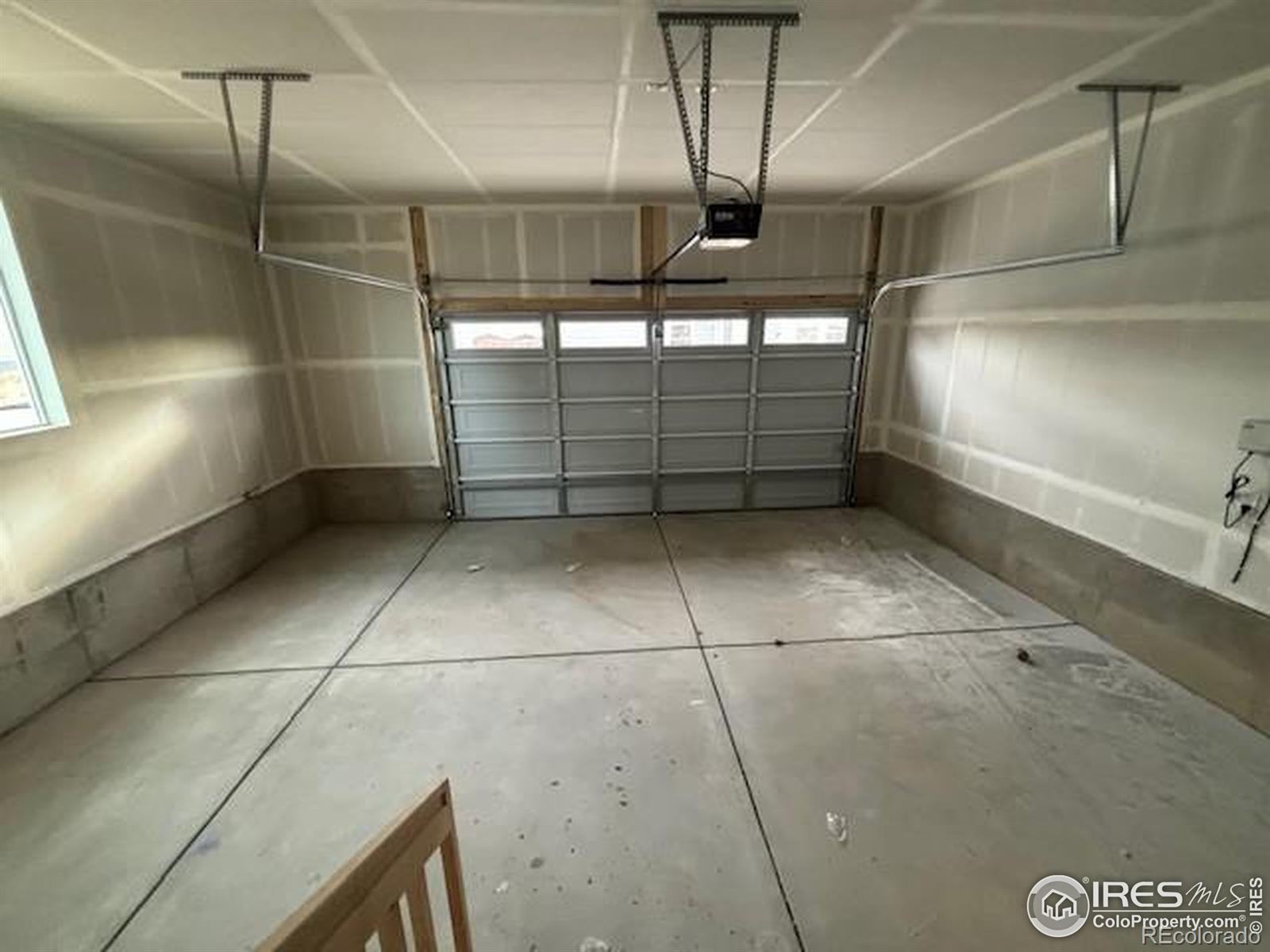 2739 Optimista Place