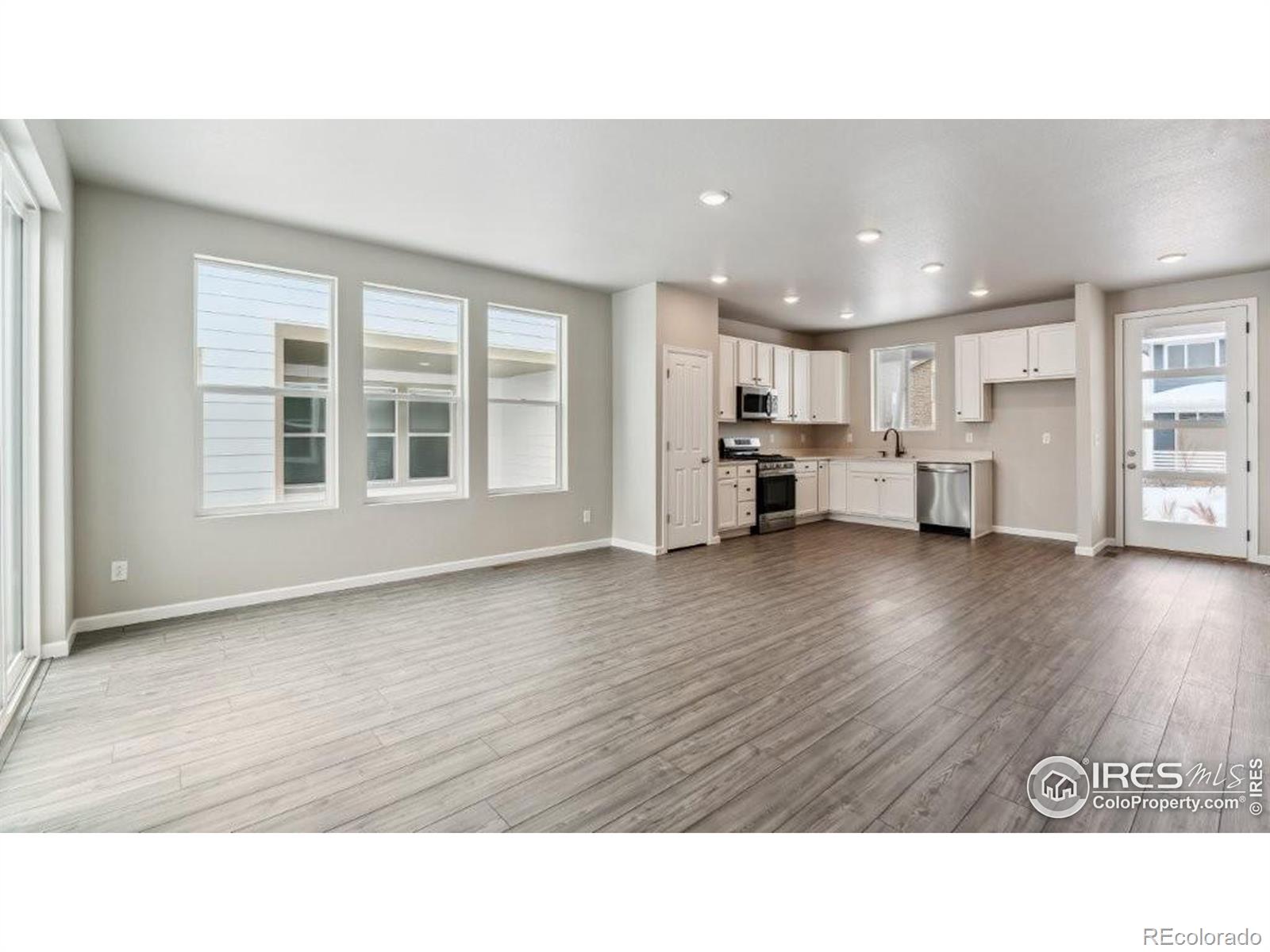 2779 Optimista Place