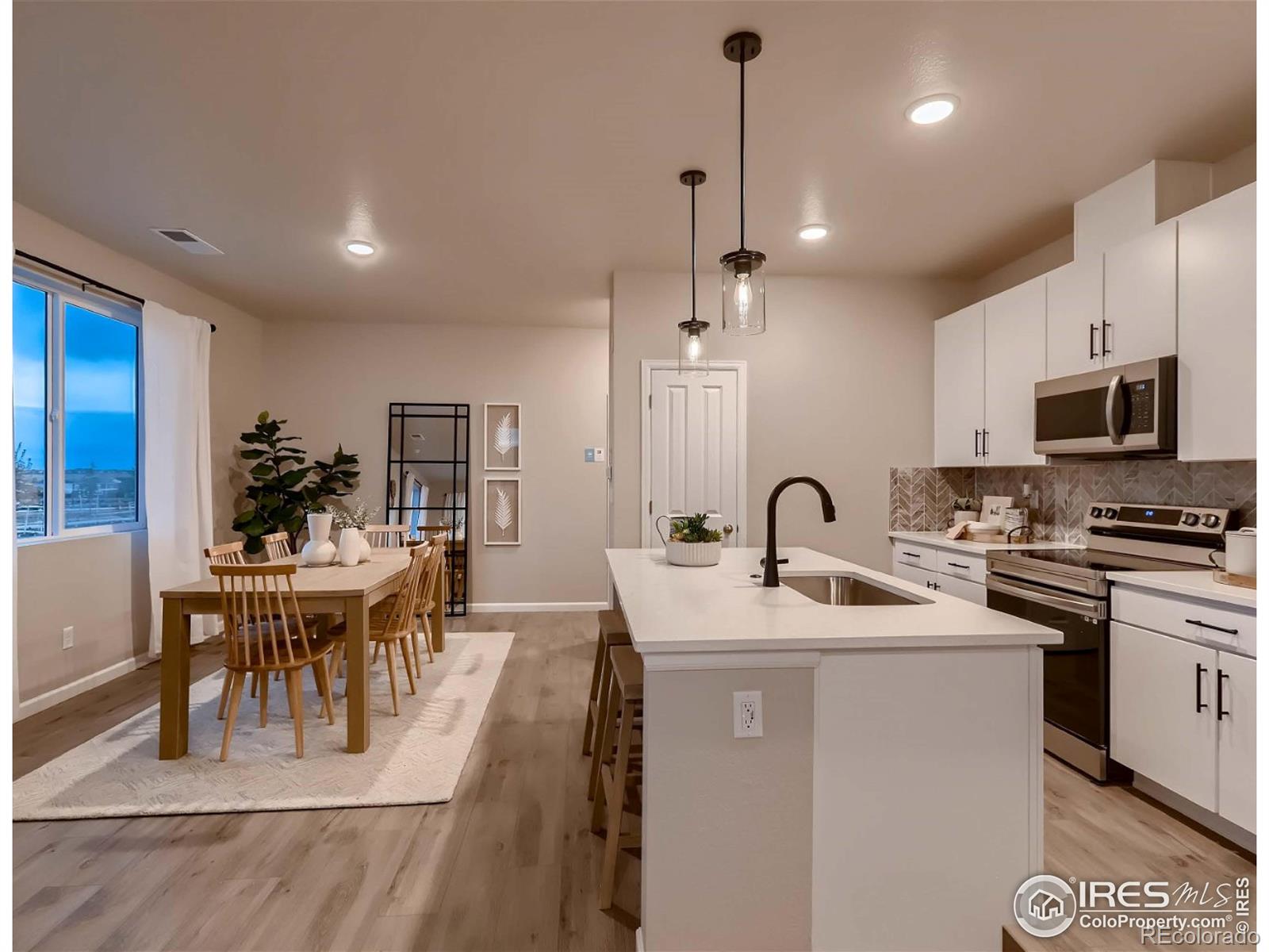1438 Coral Place