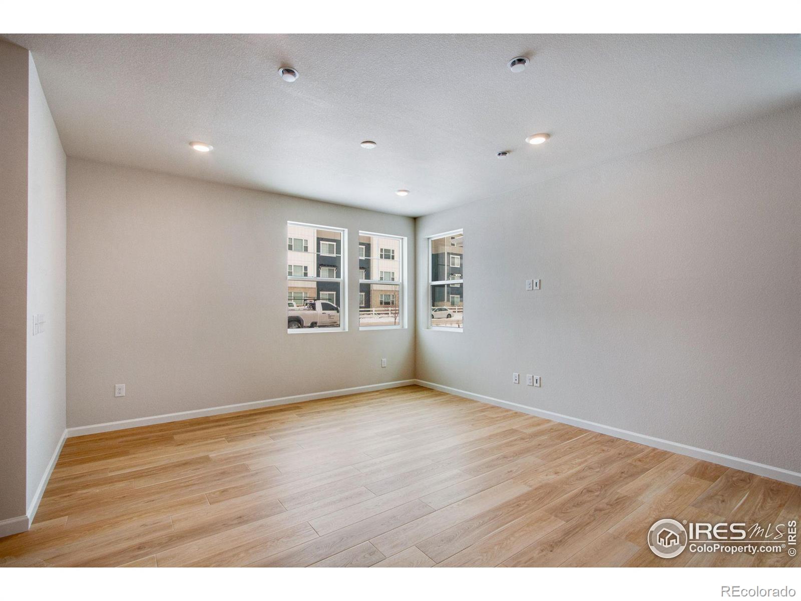 1423 Great Western Drive