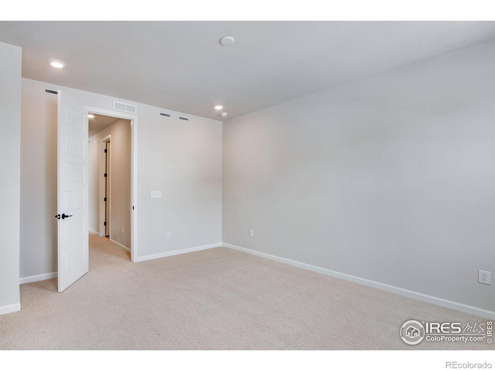 1423 Great Western Drive