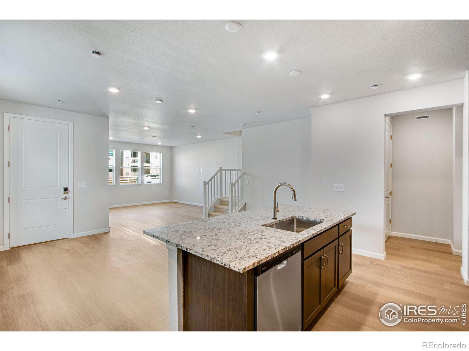 1419 Great Western Drive