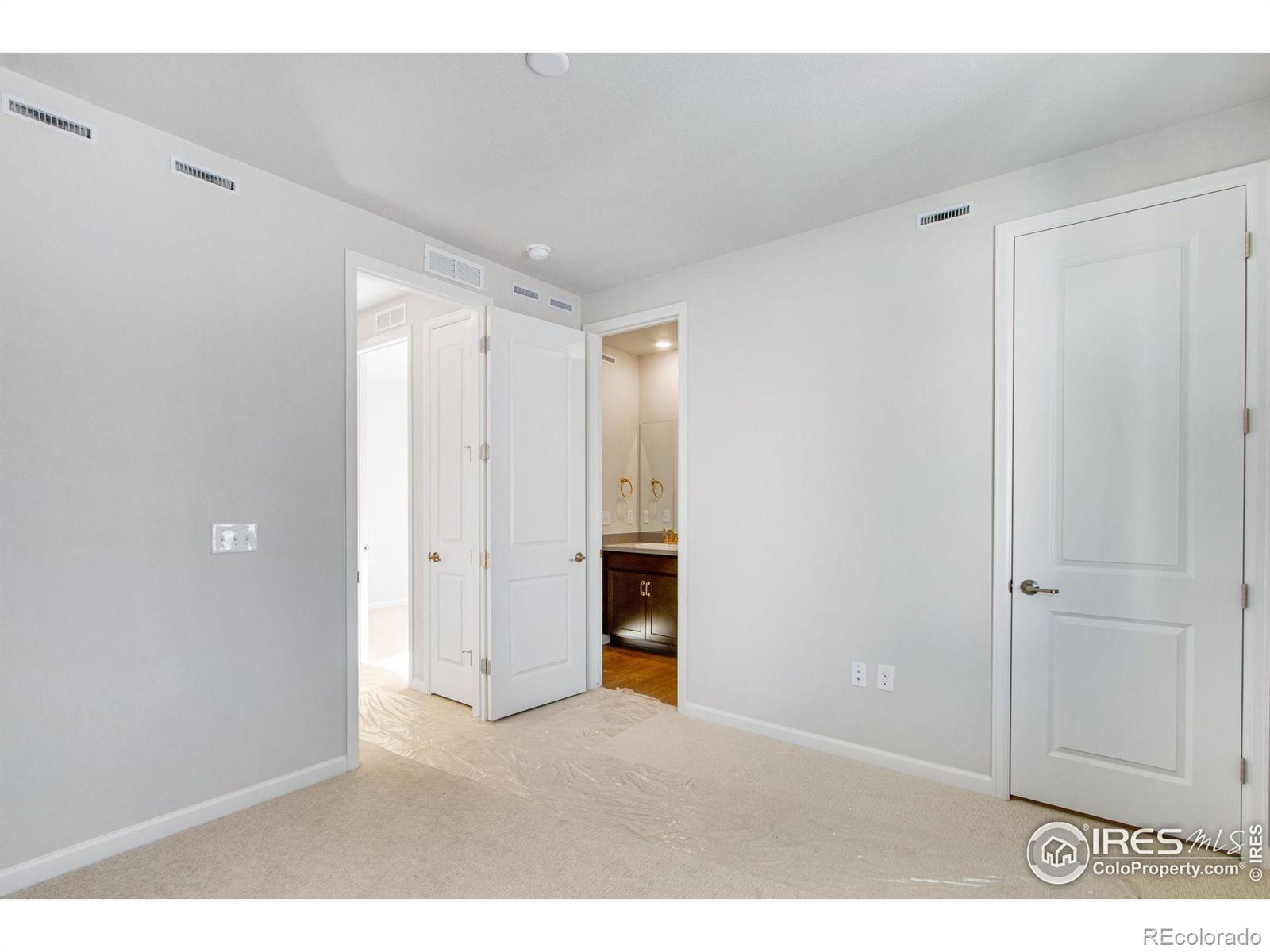 1419 Great Western Drive