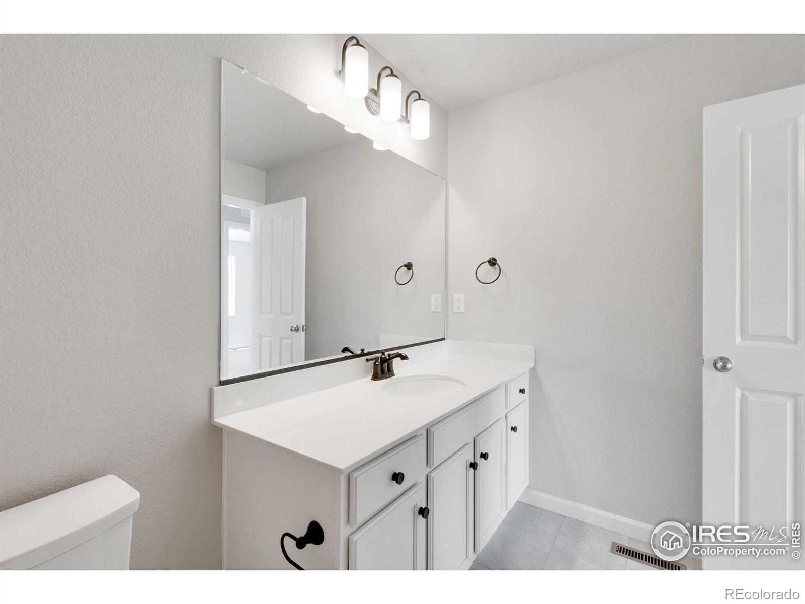 1759 Jennifer Street