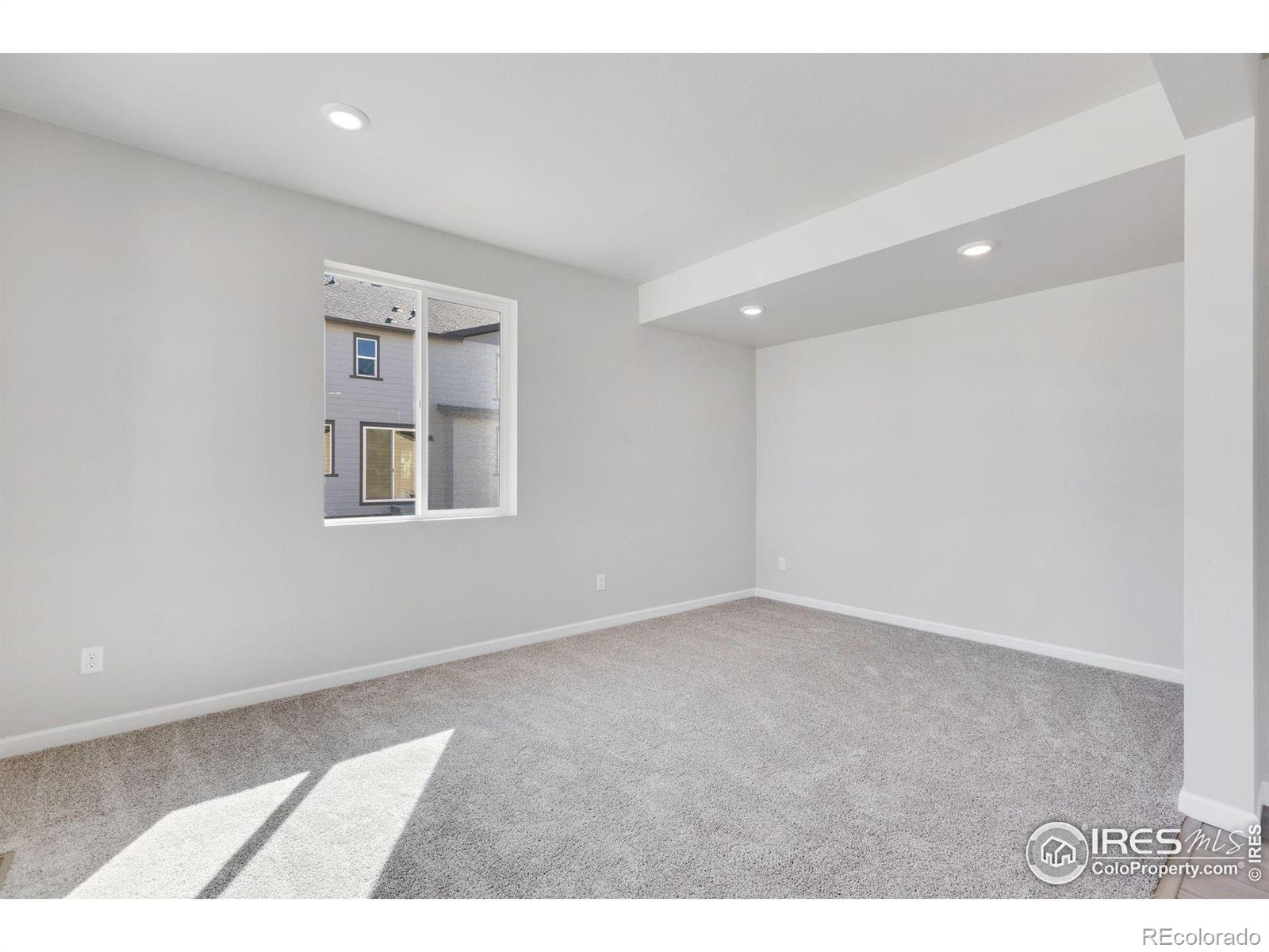 1737 Jennifer Street