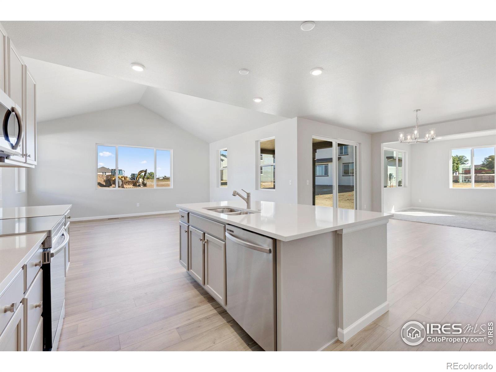 1737 Jennifer Street