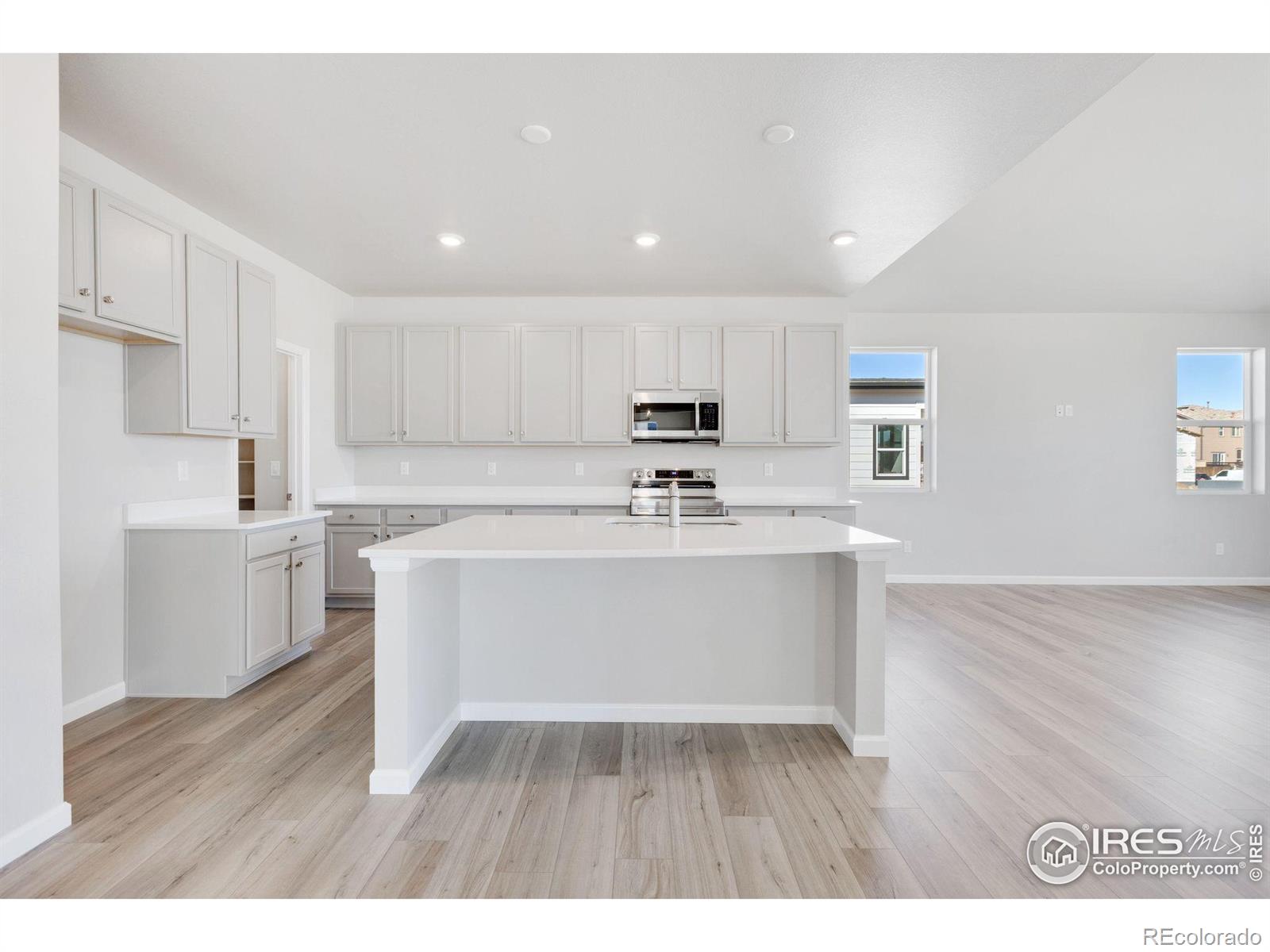 1737 Jennifer Street