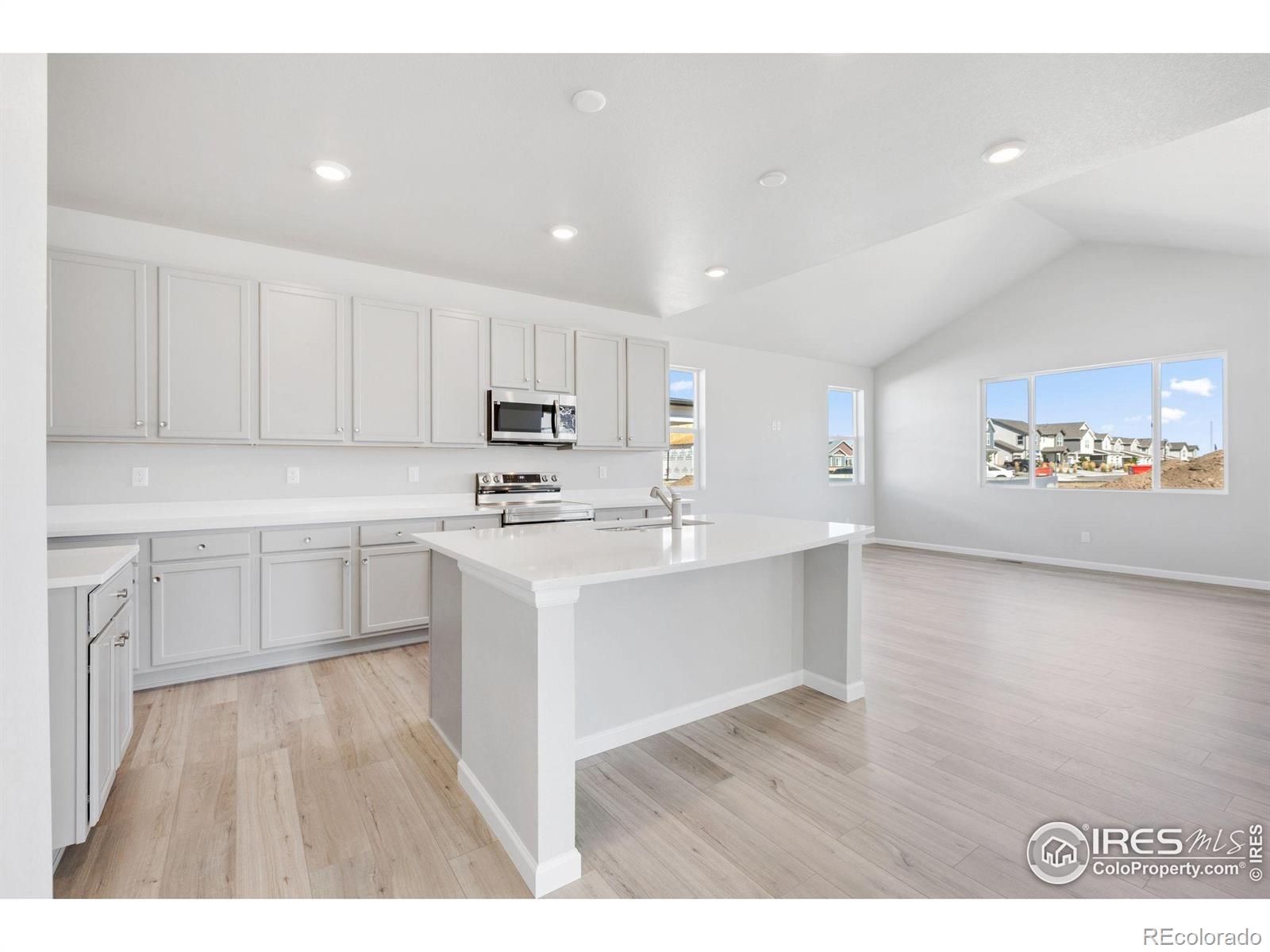 1737 Jennifer Street