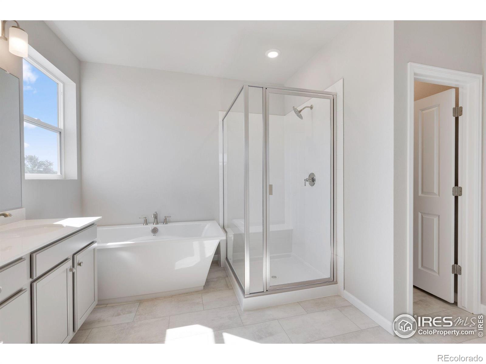 1737 Jennifer Street