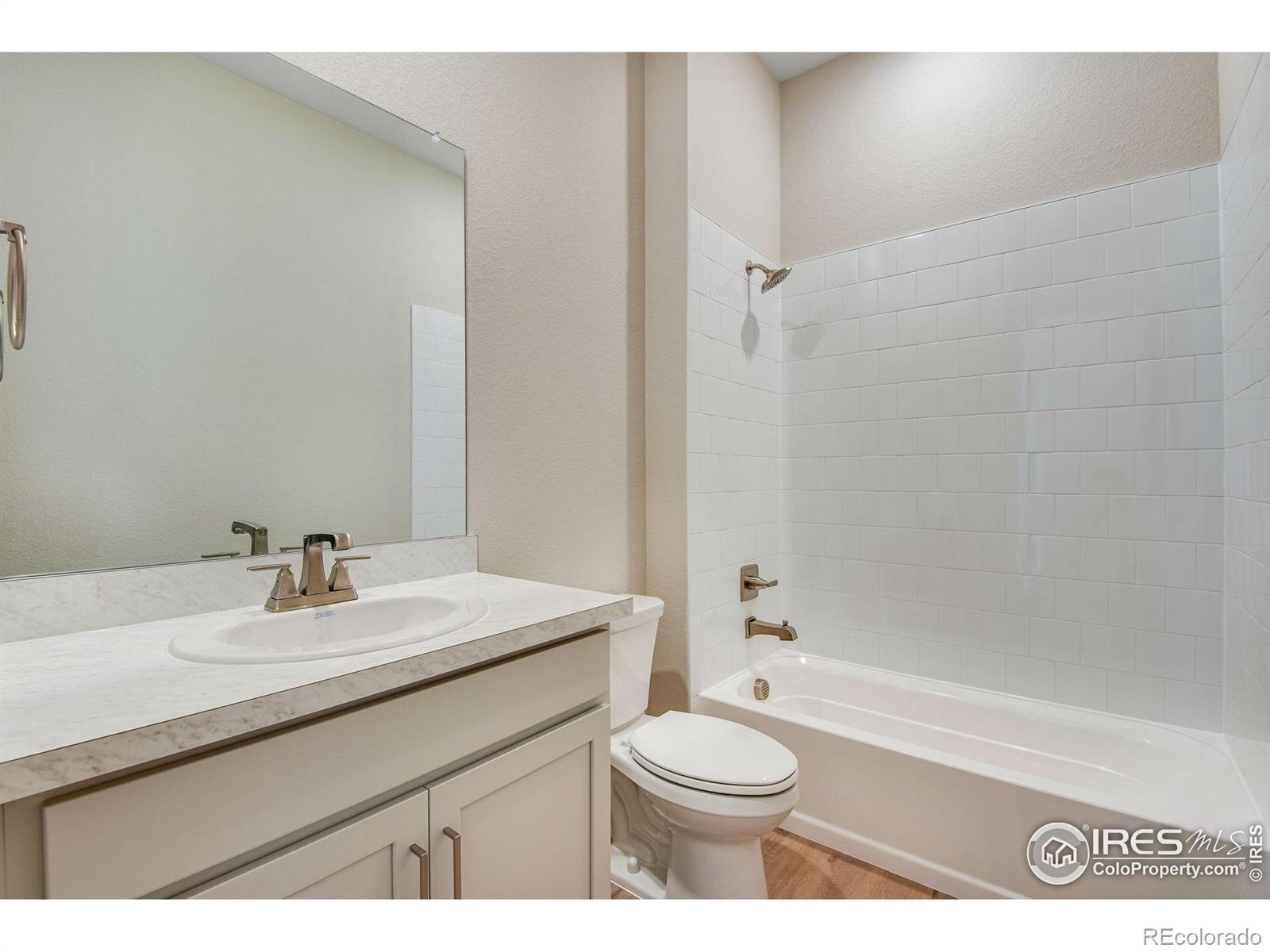 1760 Mount Meeker Avenue