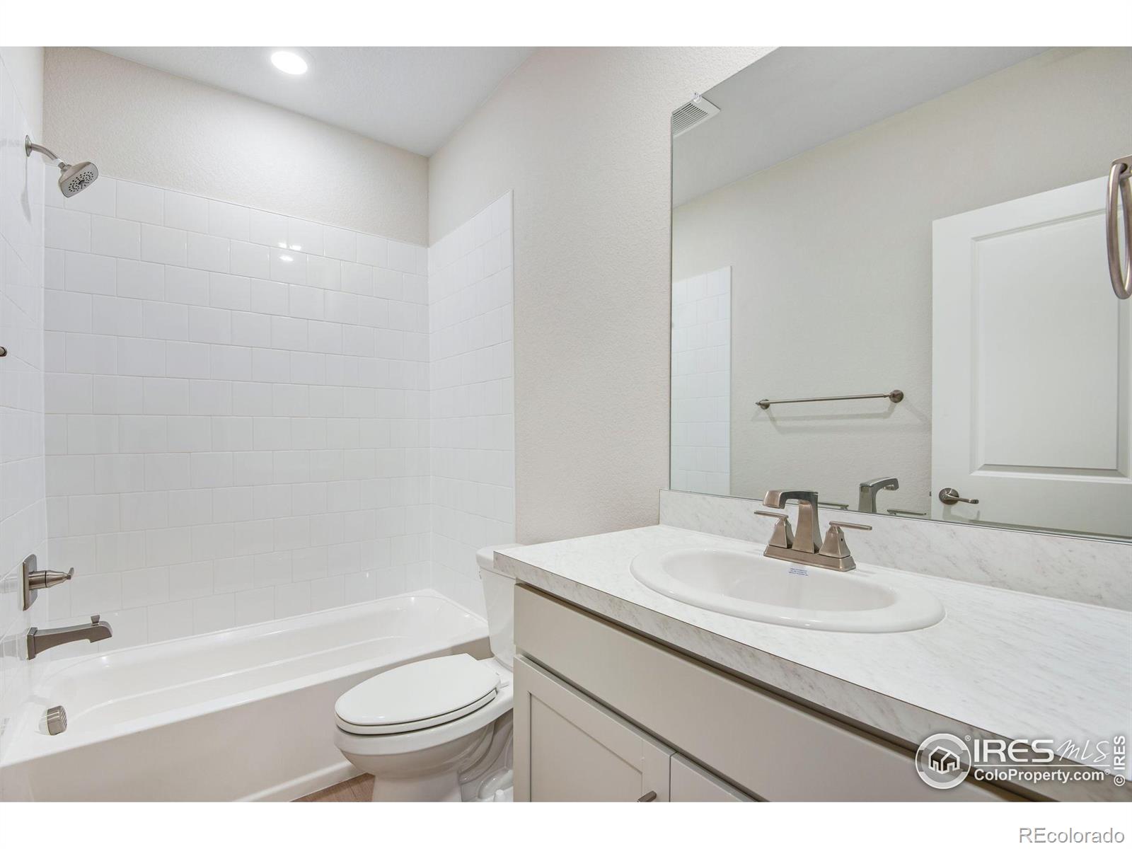 1760 Mount Meeker Avenue