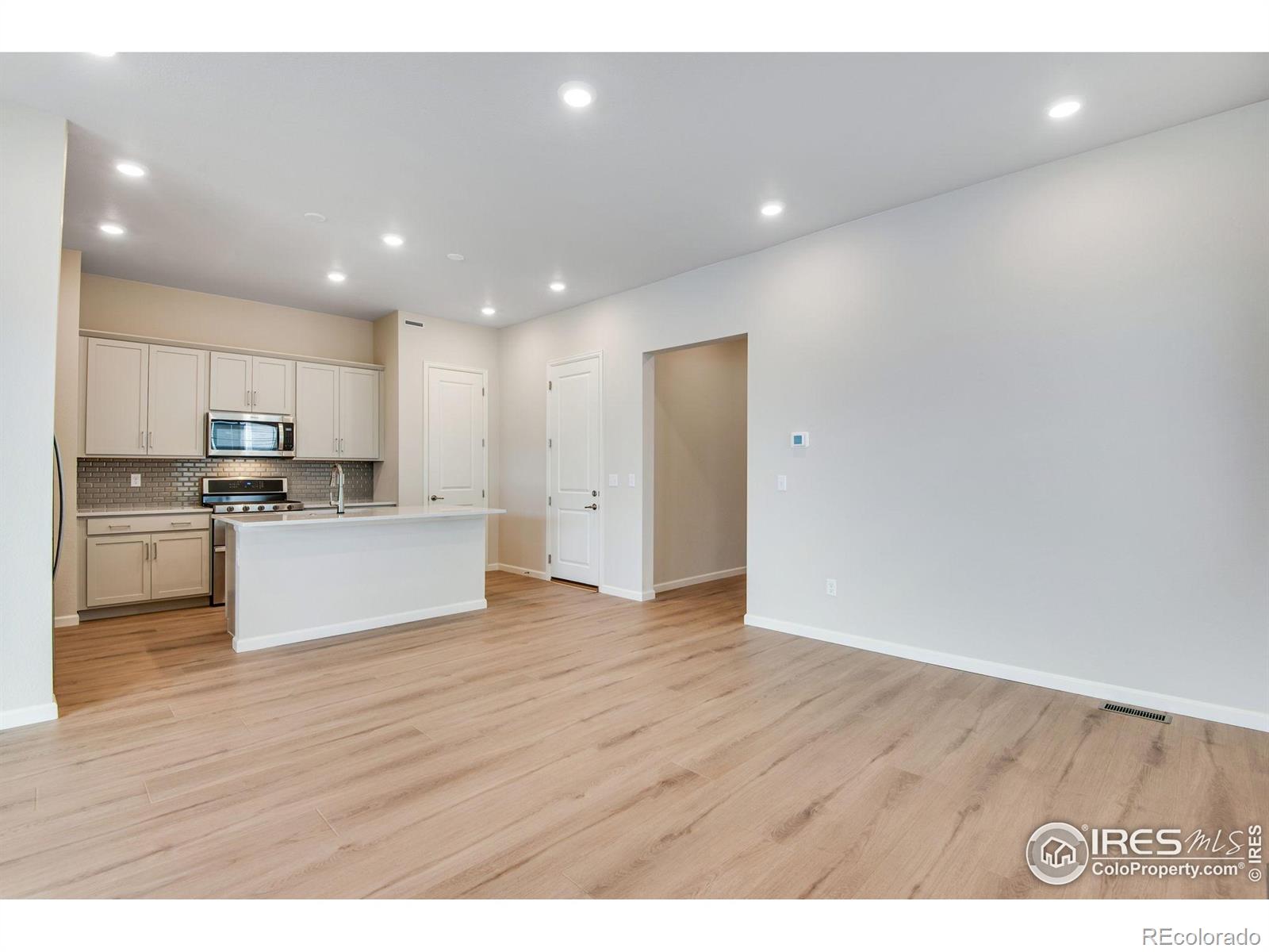 1760 Mount Meeker Avenue