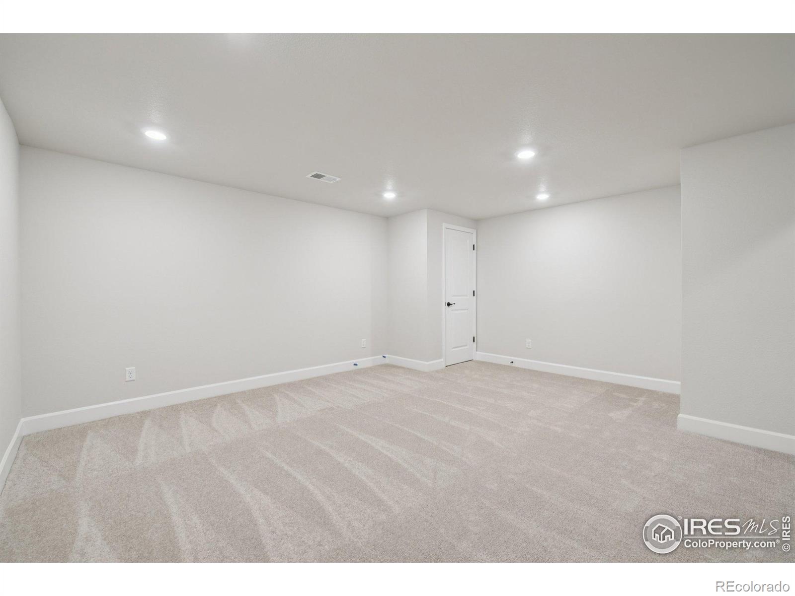 8777 Whiteclover Street