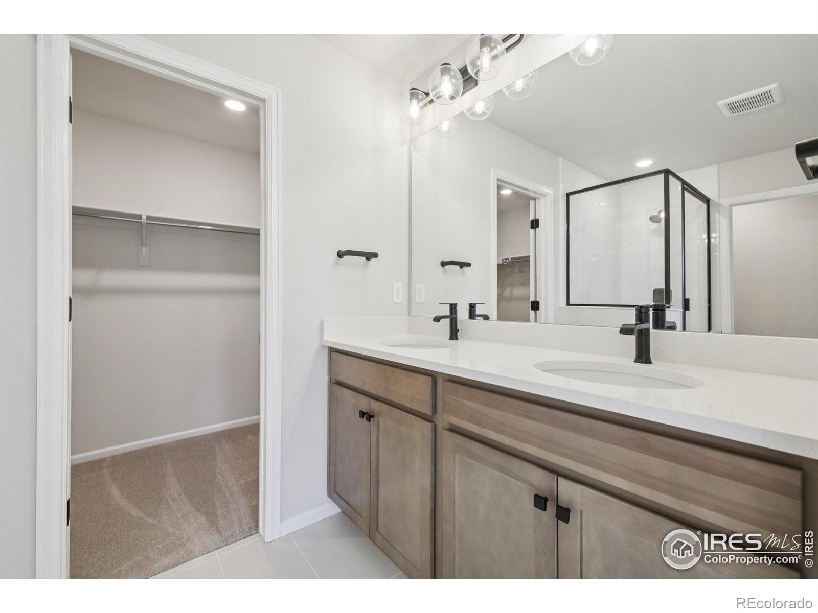 8777 Whiteclover Street