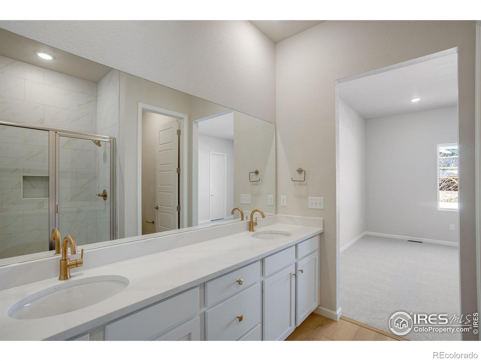 1742 Mount Meeker Avenue