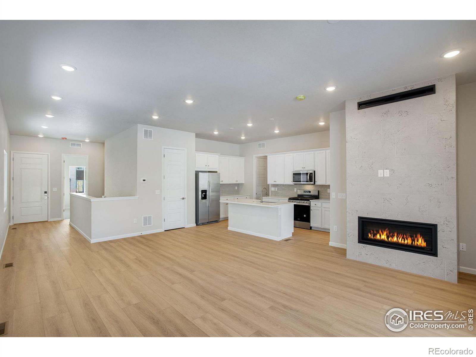 1742 Mount Meeker Avenue