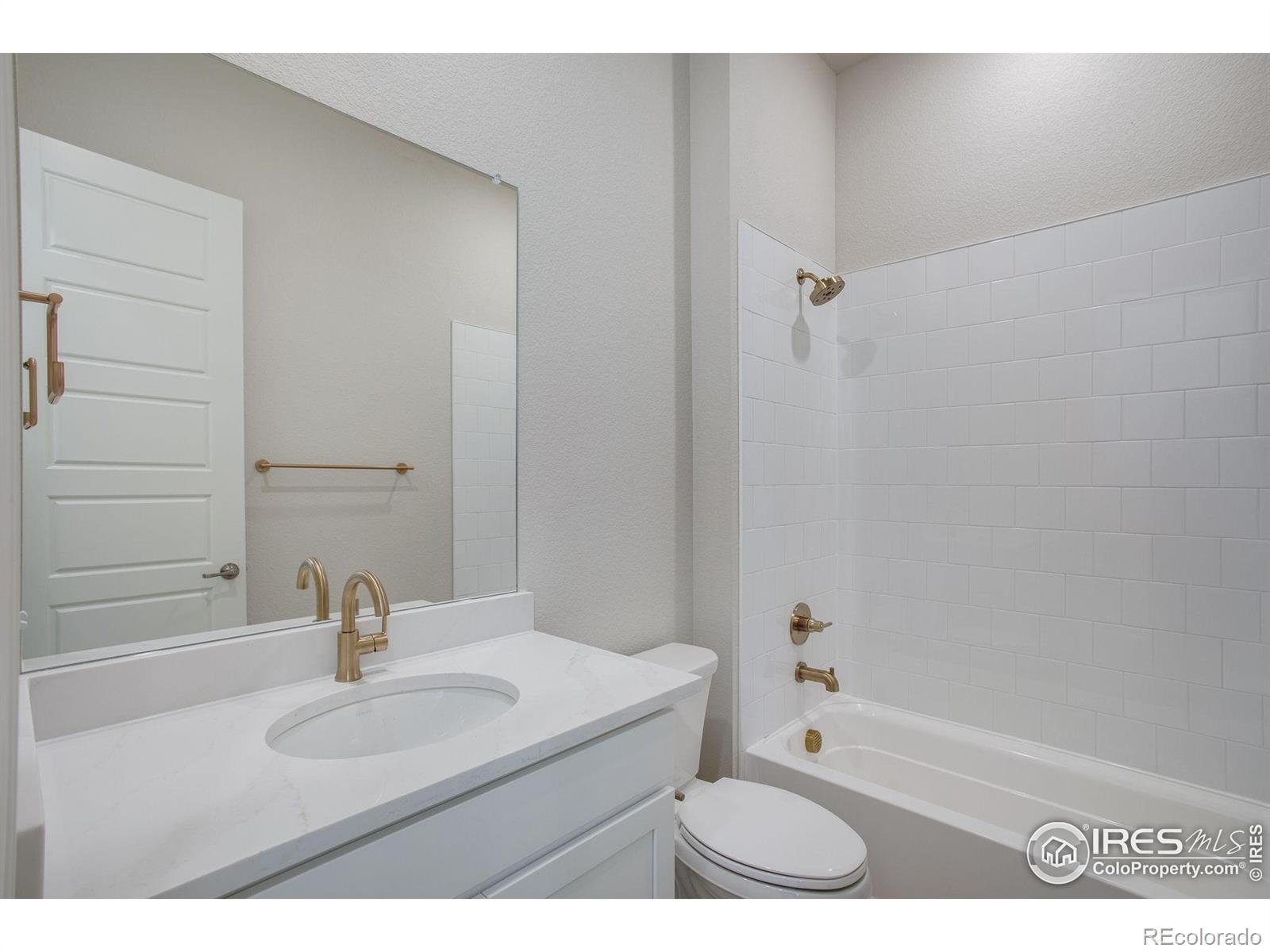 1742 Mount Meeker Avenue