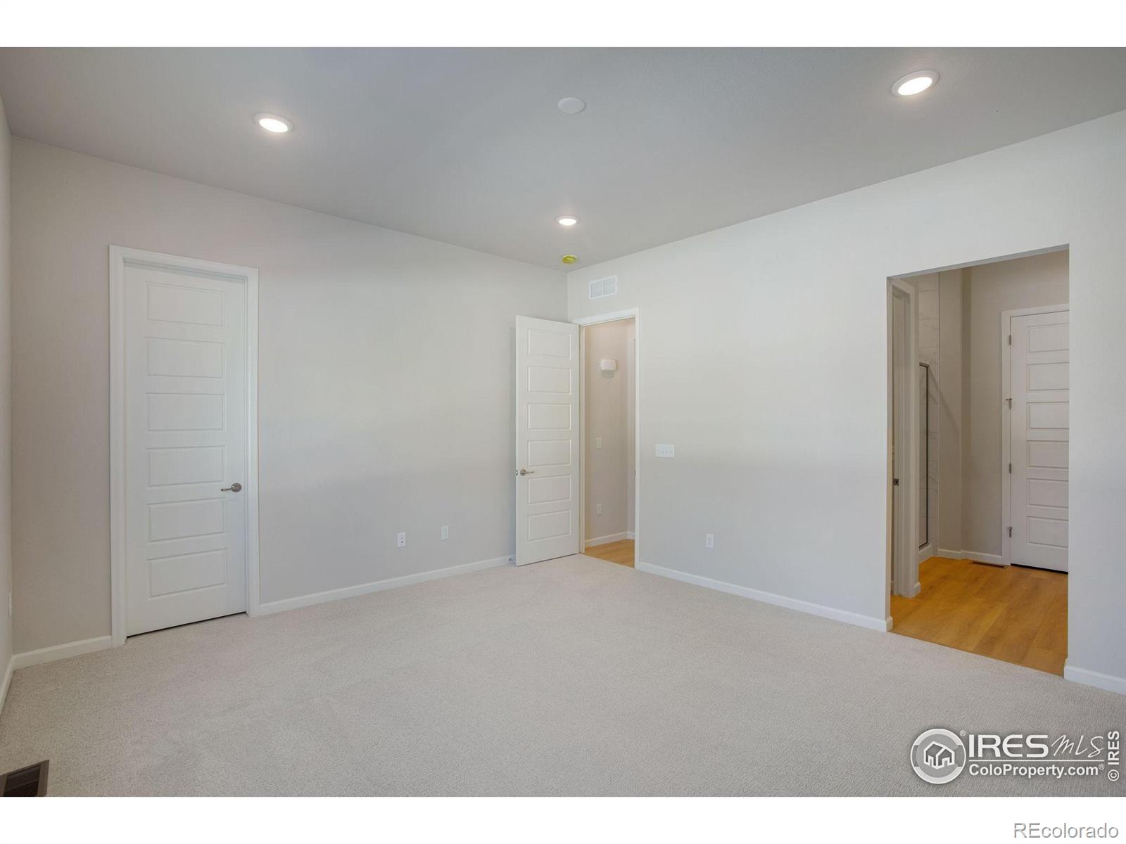 1742 Mount Meeker Avenue