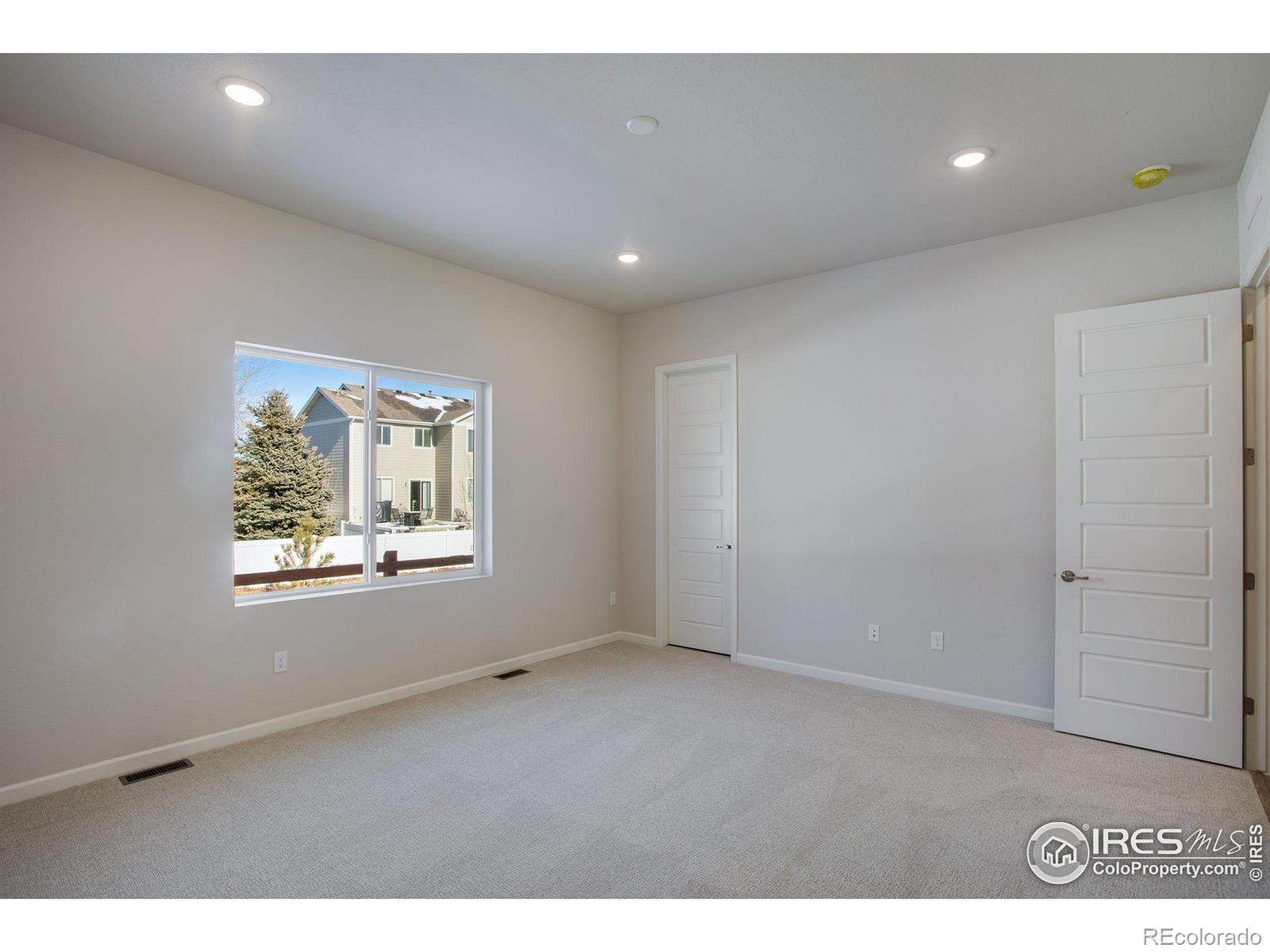 1742 Mount Meeker Avenue