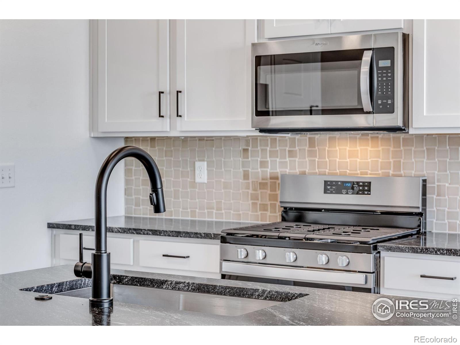 1761 Mount Meeker Avenue